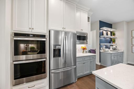 29-web-or-mls-7060 61st St S-252.jpg