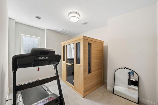 69-web-or-mls-7060 61st St S-67.jpg