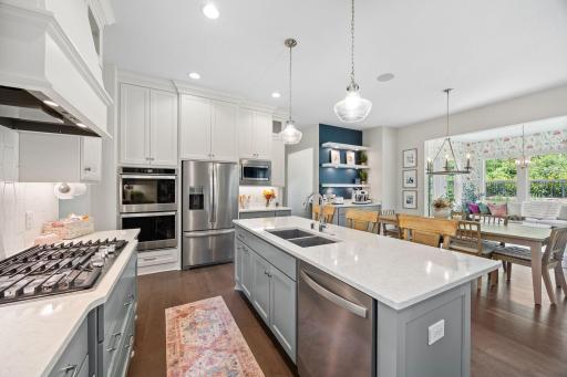 25-web-or-mls-7060 61st St S-232.jpg