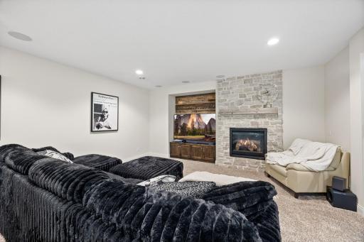 84-web-or-mls-7060 61st St S-172.jpg