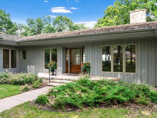22 Evergreen Road, North Oaks, MN 55127