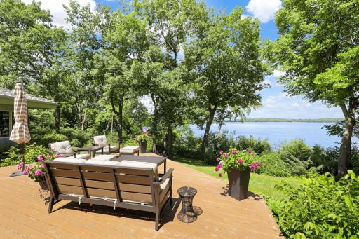 22 Evergreen Road, North Oaks, MN 55127