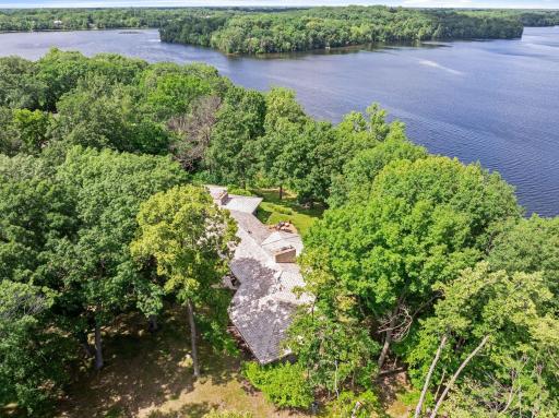 22 Evergreen Road, North Oaks, MN 55127