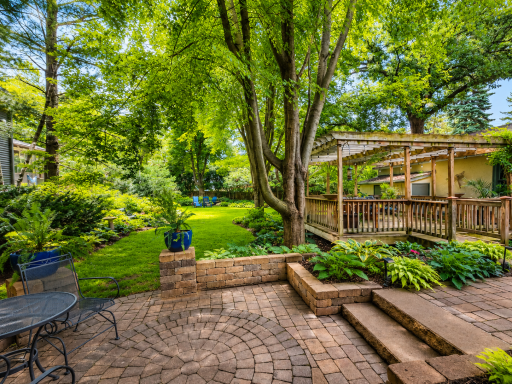 4308 France Avenue S, Edina, MN 55410
