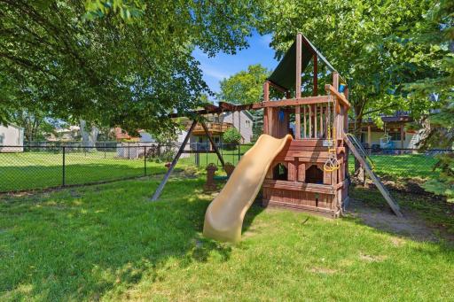 3698 Willbrook Court, Saint Paul, MN 55123