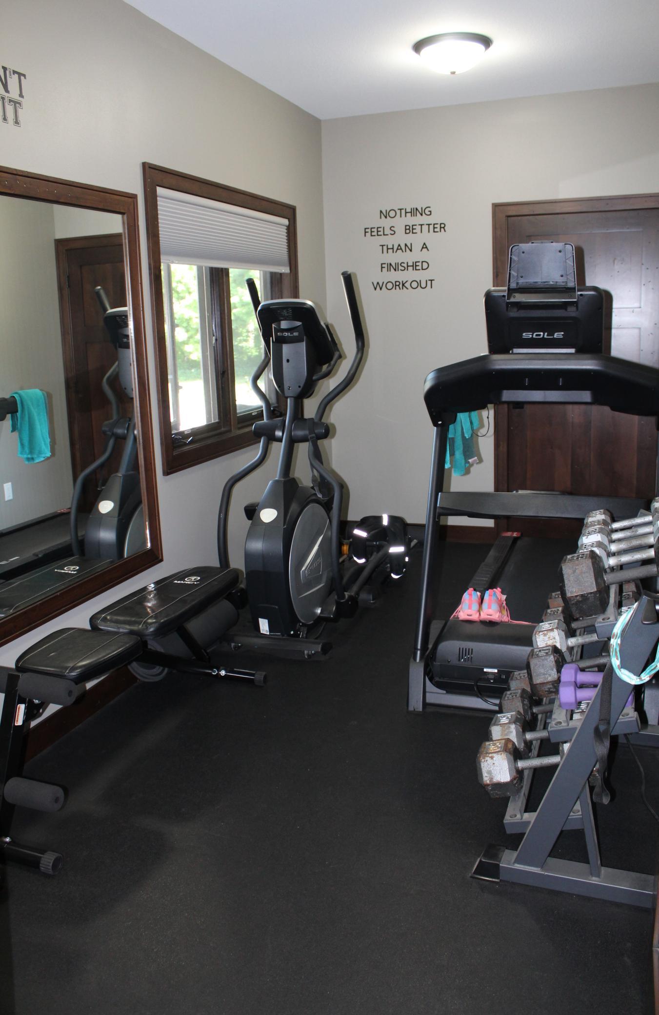 Bedroom 4/ workout room/ office