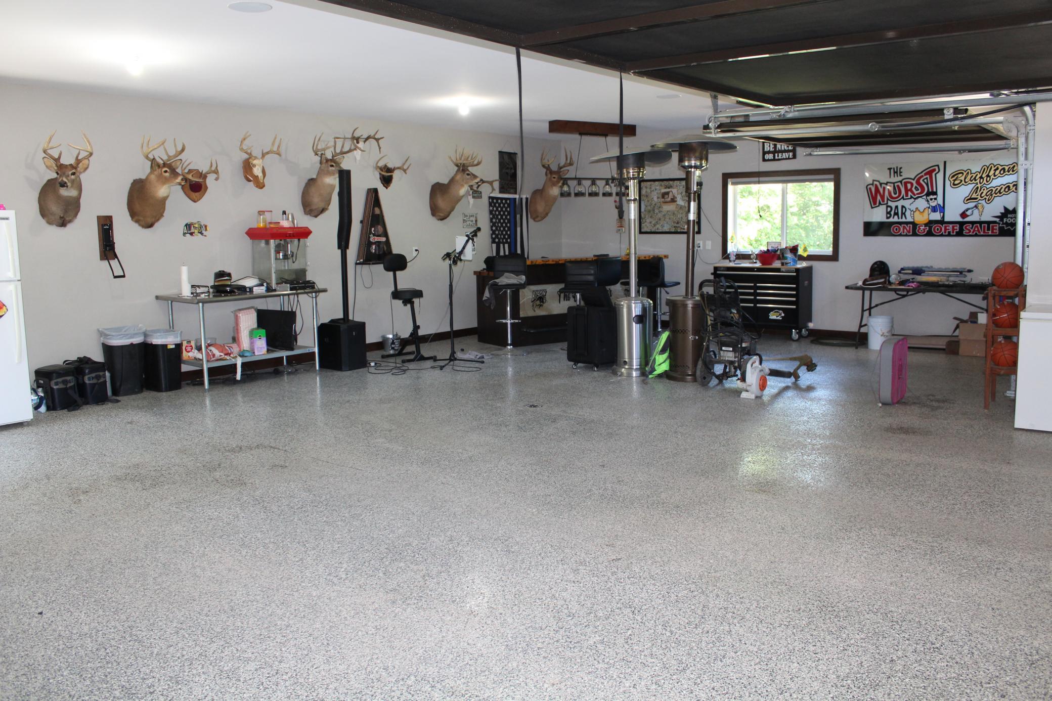 3 car garage w/ heated floors, commercial floor