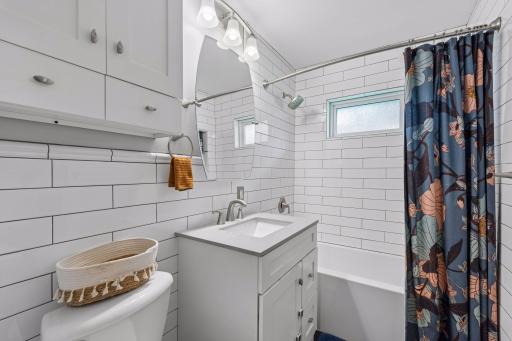 2911 W 54th Street, Minneapolis, MN 55410