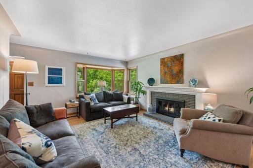 2911 W 54th Street, Minneapolis, MN 55410
