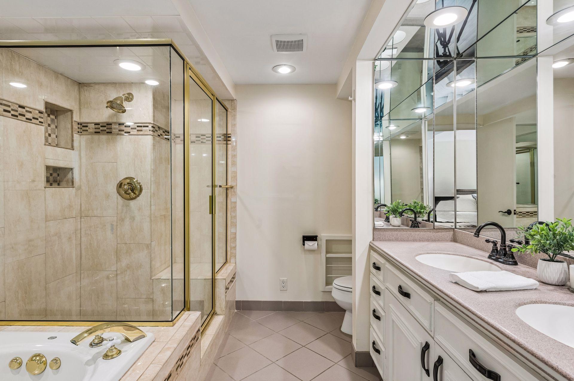 Primary Suite_4634 Kingsdale Drive
