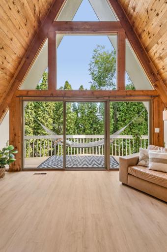 Great Room_4634 Kingsdale Drive