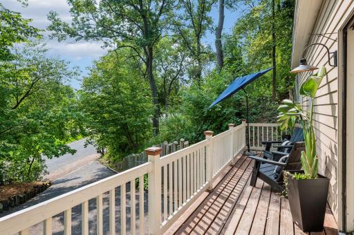 Front Deck_4634 Kingsdale Drive