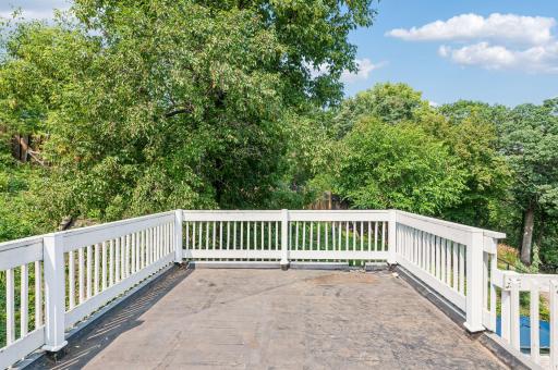 Rooftop Deck_4634 Kingsdale Drive