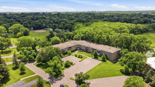 4370 Brookside Court, 302, Minneapolis, MN 55436