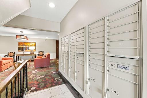 4370 Brookside Court, 302, Minneapolis, MN 55436