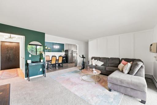 4370 Brookside Court, 302, Minneapolis, MN 55436