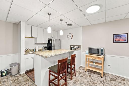 4370 Brookside Court, 302, Minneapolis, MN 55436
