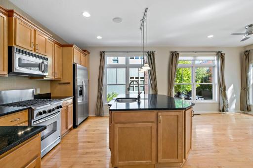 29-web-or-mls-340 Spring St, Saint Paul, MN_0037.jpg
