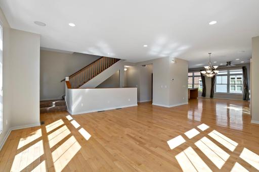 42-web-or-mls-340 Spring St, Saint Paul, MN_0048.jpg
