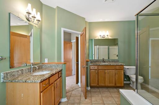 53-web-or-mls-340 Spring St, Saint Paul, MN_0055.jpg