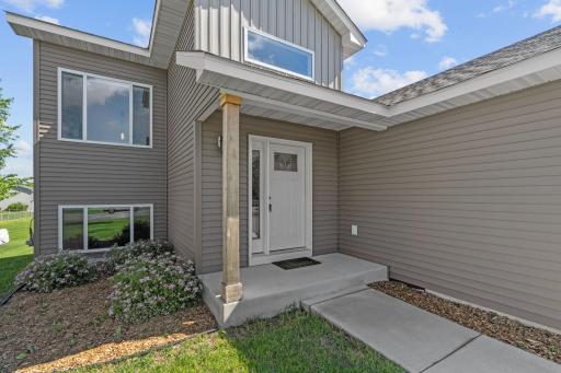 720 Mallard Avenue, Winsted, MN 55395
