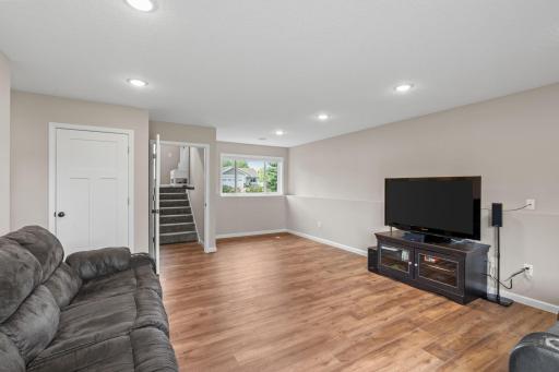 720 Mallard Avenue, Winsted, MN 55395