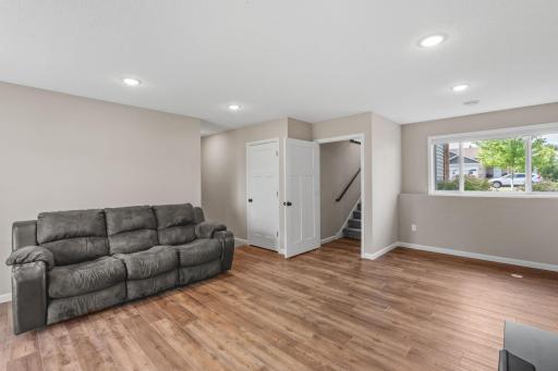 720 Mallard Avenue, Winsted, MN 55395