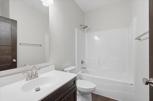 482 Westwood, River Falls, WI 54022