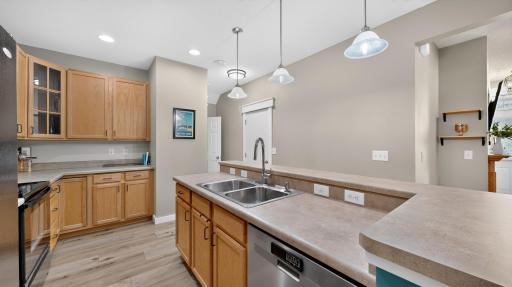 5032 Cherrybark Lane SE, Rochester, MN 55904