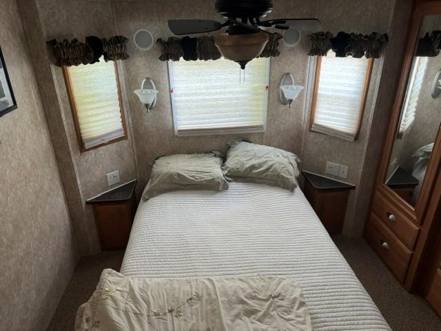 Queen size bed