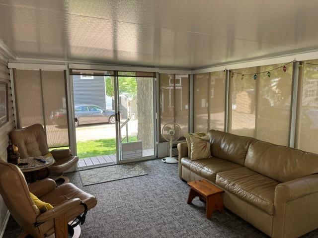 Large 3 season porch