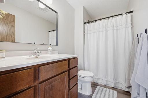 1632 Jefferson Street S, Cambridge, MN 55008