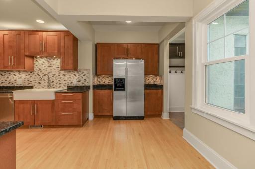 1004 Sheridan Avenue N, Minneapolis, MN 55411