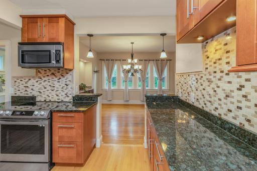 1004 Sheridan Avenue N, Minneapolis, MN 55411