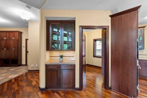 14708 Woodhaven Road, Minnetonka, MN 55345