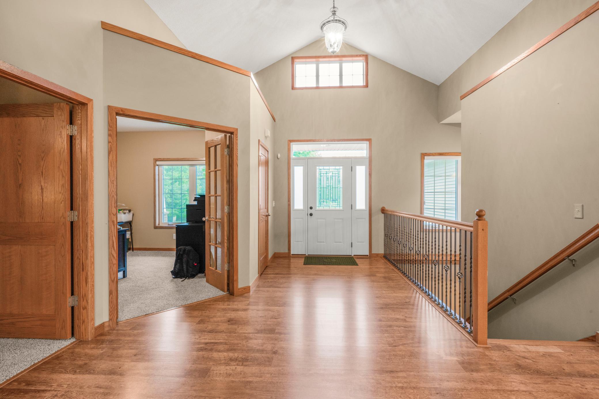 Vaulted Front Entry! Front door replaced in winter of 2026