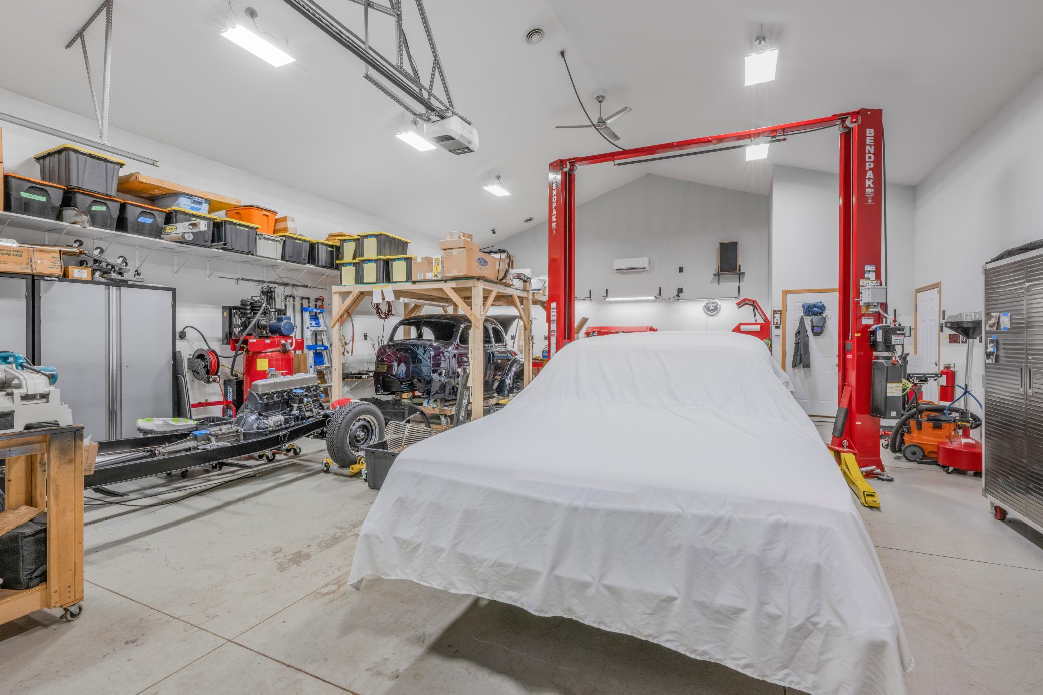 Custom Shop (outbuilding) built in Fall 2014: 30&rsquo; x 40&rsquo; 12&rsquo; interior sidewall height 2 x 6 construction 9&rsquo;&rsquo; x 18&rsquo; overhead door Cathedral ceiling