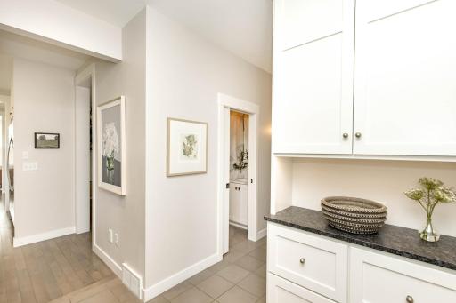2791 Samuel Drive S, Fargo, ND 58104