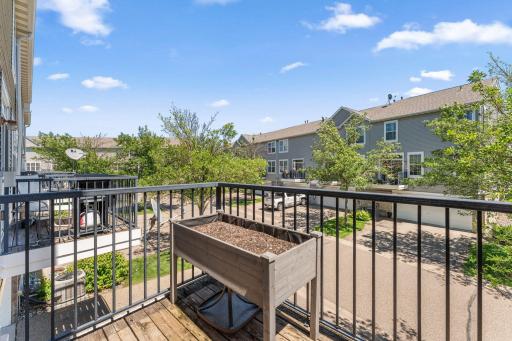 6738 158th Street W, Apple Valley, MN 55124