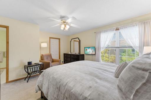 6738 158th Street W, Apple Valley, MN 55124