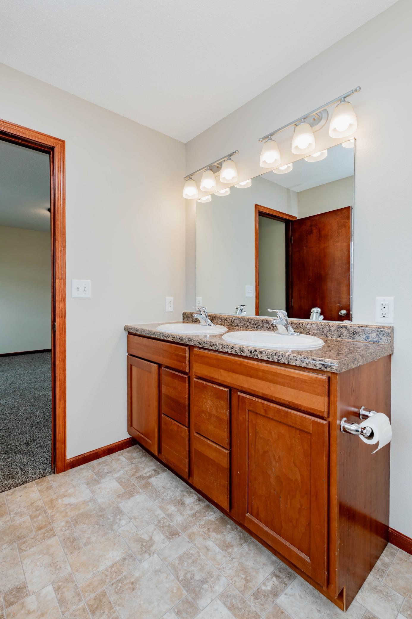 4276Estate(20of34).jpg