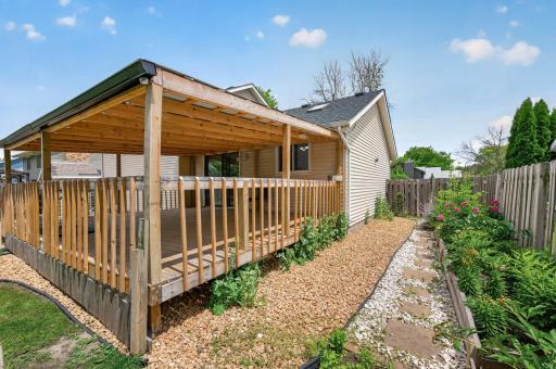 6709 Brunswick Avenue N, Minneapolis, MN 55429