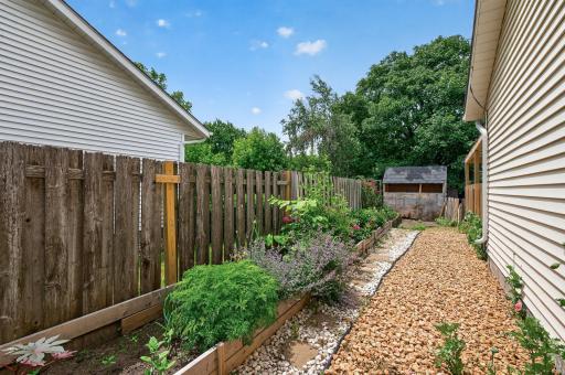 6709 Brunswick Avenue N, Minneapolis, MN 55429