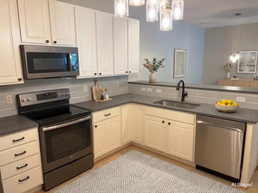 1836 Mockingbird Avenue, Shakopee, MN 55379