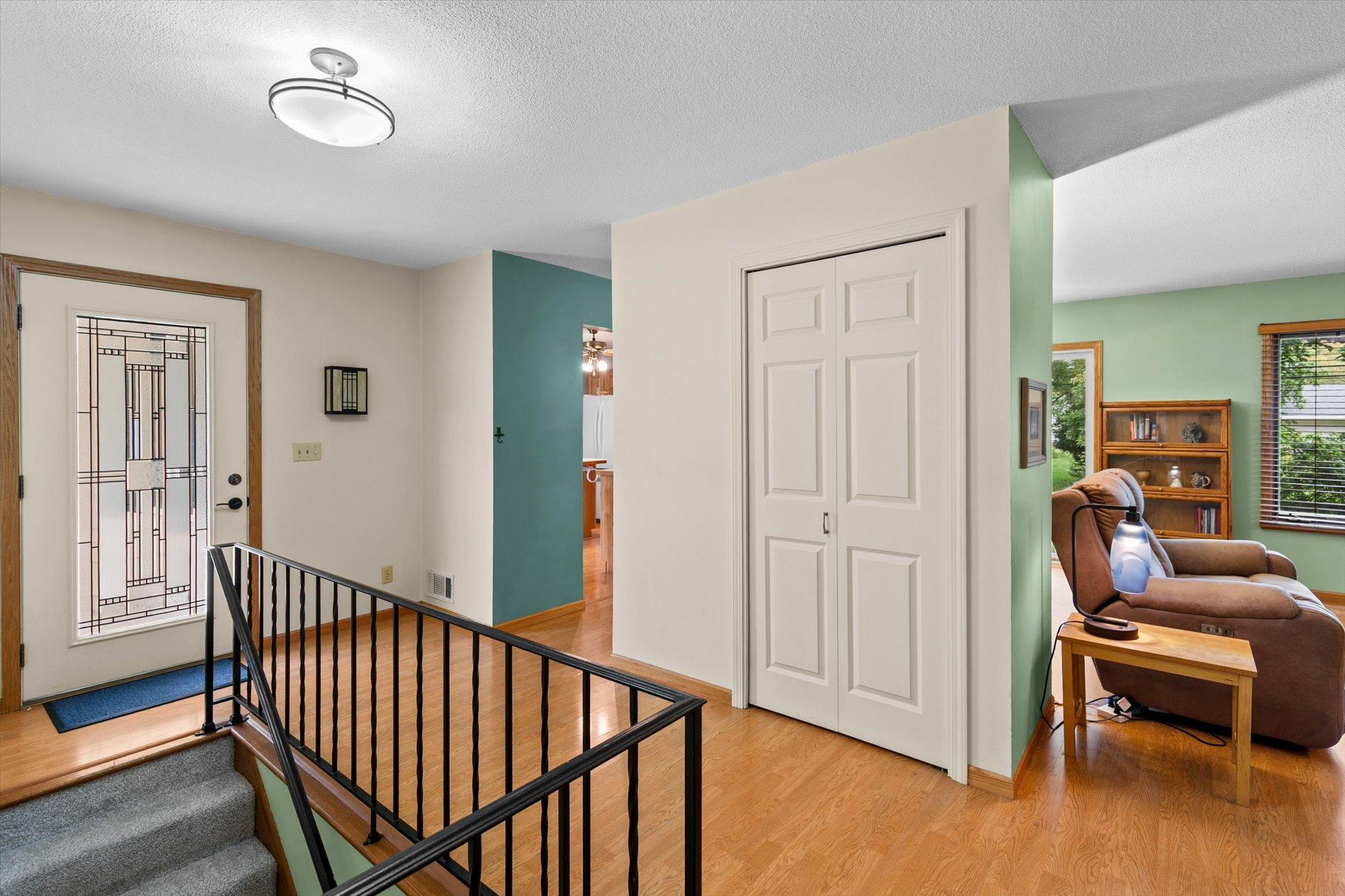 Large foyer with coat closet