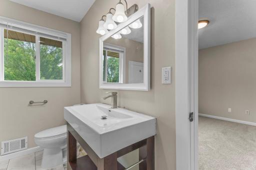 23-web-or-mls-6835 N Colfax Ave-65.jpg
