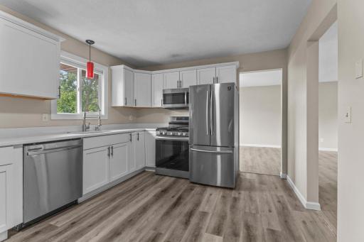 16-web-or-mls-6835 N Colfax Ave-40.jpg