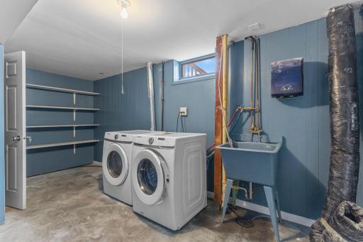 35-web-or-mls-6835 N Colfax Ave-120.jpg