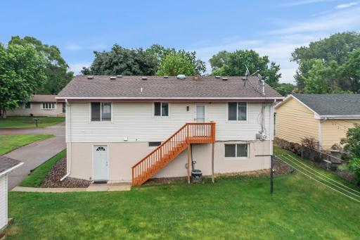 47-web-or-mls-6835 N Colfax Ave-217.jpg