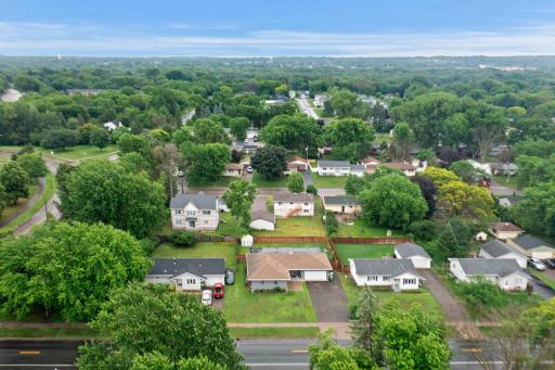 70-web-or-mls-6835 N Colfax Ave-283.jpg